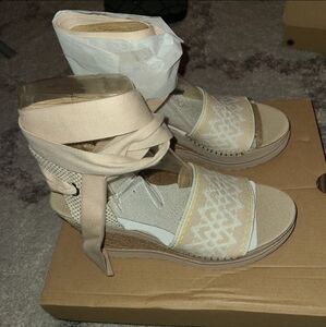 Ugg Women's Beige Lace-Up Sandals